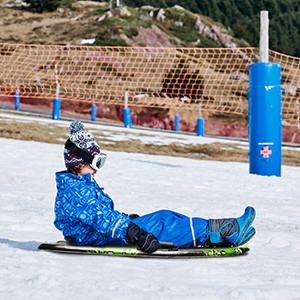 Snowboard de plástico PE Core para criança no inverno Temporada de neve Criança Lençóis de neve leves