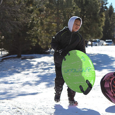 Experimente a emoção do inverno com o nosso trenó redondo de snowboard de 21 polegadas
