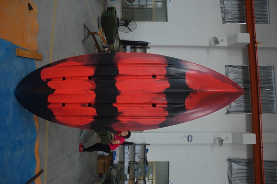 130 kg/287 lbs Capacidade de carga 2.7M 1 pessoa Sente-se no topo do caiaque para pesca de ligação familiar