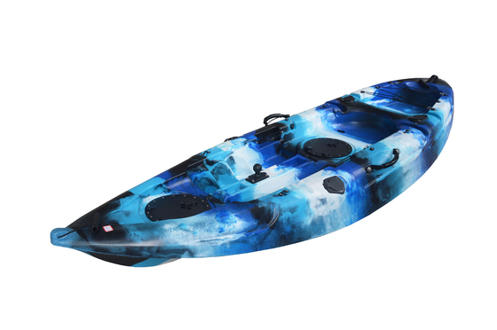 Descubra a beleza dos lagos e rios com o nosso camuflagem azul, um caiaque de 2,7 metros para uma pessoa.