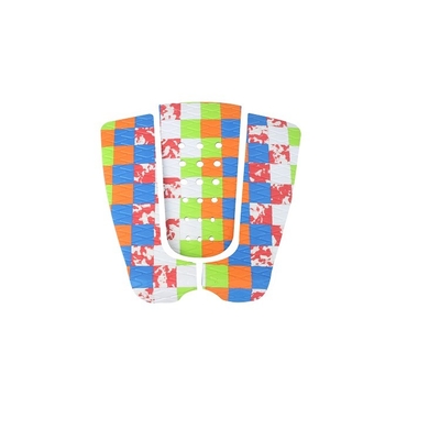 Libere seu potencial de surf com o Woowave 3M Deck Pad e o Pantone Color Traction Pad